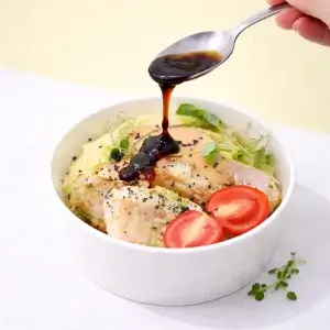 Філе хека з картопляним пюре і соусом з чебрецю